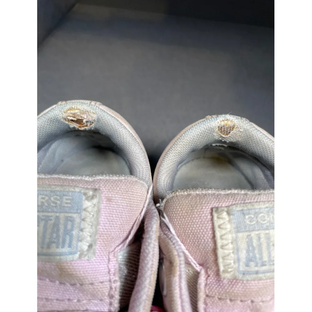 Converse Chuck Taylor All Star Low Top Pink Canvas Sneakers Shoes‎ Girls Size 1